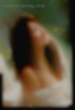 Looking   for fun with wives pussy women and trans.